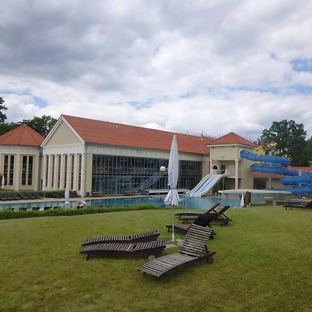 Hotel Zatisi Frantiskovy Lazne Bagian luar foto