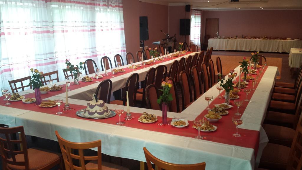 Hotel Zatisi Frantiskovy Lazne Bagian luar foto